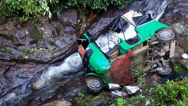Two dead, three children hurt as three-wheeler plunges into Mohini Falls