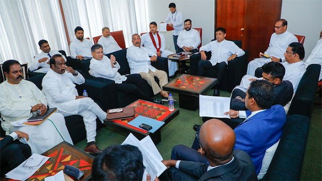 Opposition leaders meet over judges' retirement age, judicial independence