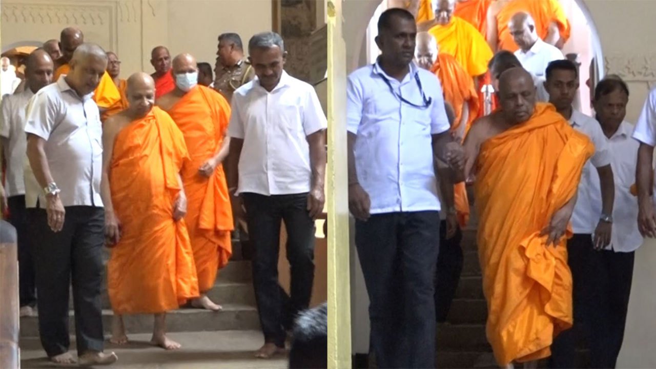 Asgiri Chapter assumes annual Theva duties at Sri Dalada Maligawa