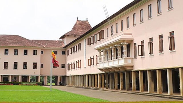 University of Peradeniya suspends all academic work as Mahaweli swells