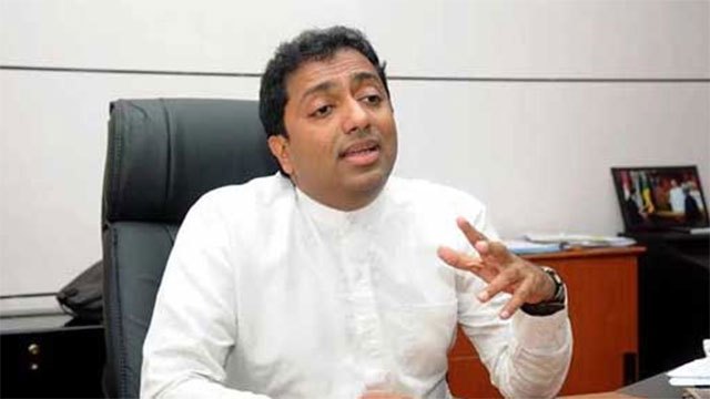 Ex-Minister Akila Viraj Kariyawasam appears before Bribery Commission