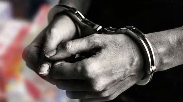 Suspect held with Ice and weapons at Boralesgamuwa said to have been planning a murder