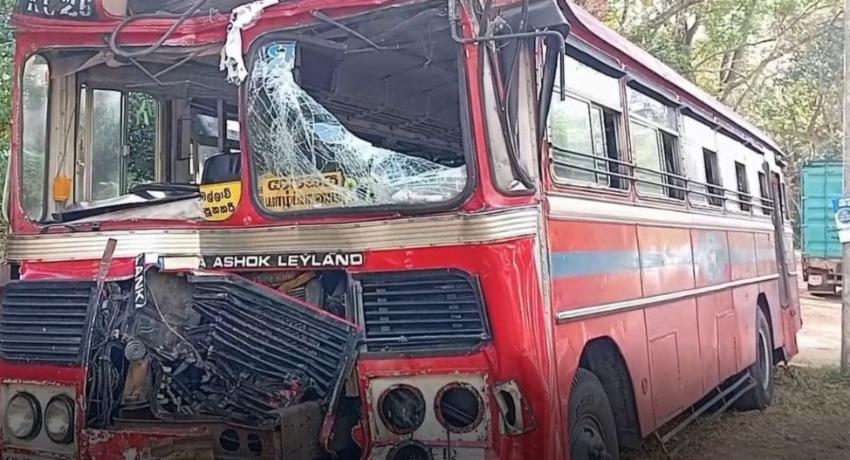 13 injured as SLTB bus hits lorry parked at Medawachchiya