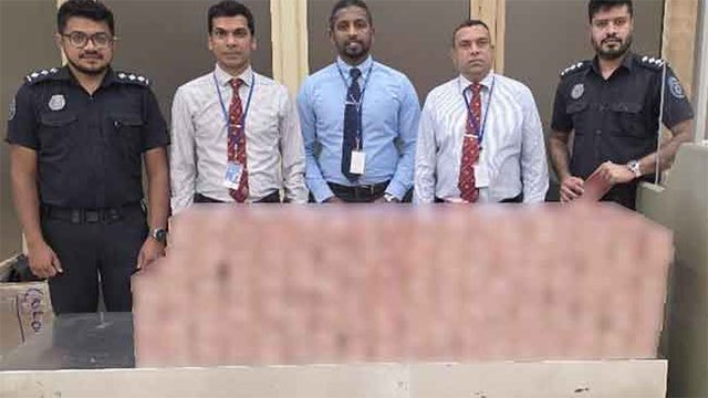 Returning migrant worker fined after 35,200 cigarettes found at BIA