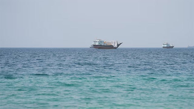 Hormuz traffic near standstill as US says it can hold blockade indefinitely