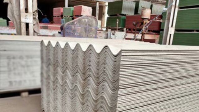 Police warn of online scam targeting construction material buyers