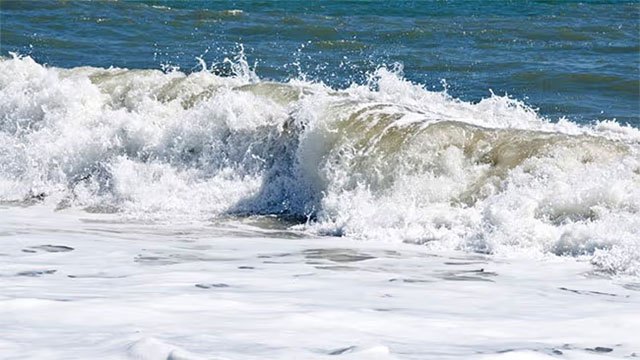 Unidentified body found on beach near Galle Face