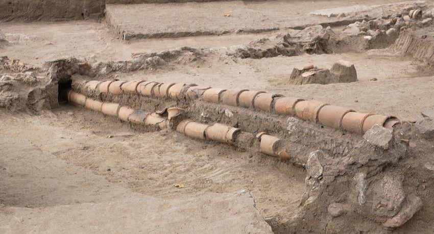 Excavation at Yapahuwa uncovers underground clay pipeline and a citizens' quarter
