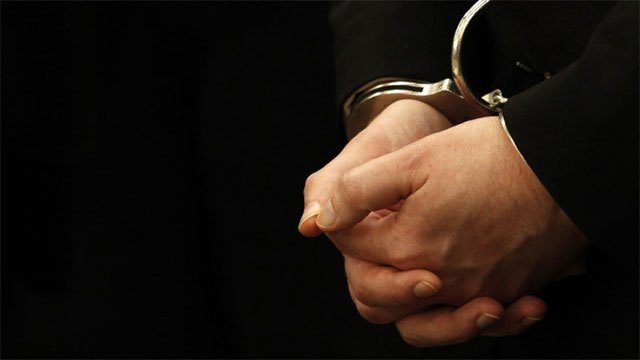 Two Chinese nationals arrested in Colpetty with 12,000 illicit cigarettes