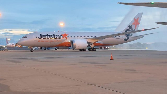Jetstar's first Melbourne–Colombo flight lands at Katunayake