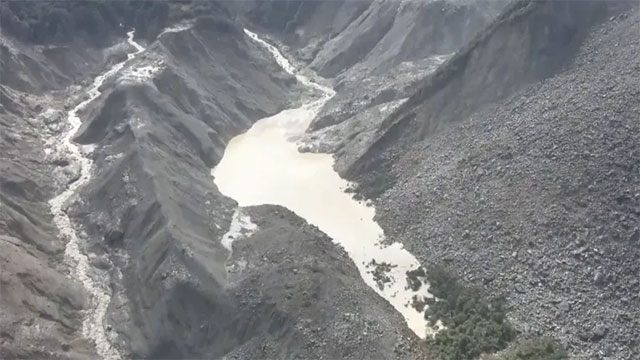 Barrier lake on the Nepal-Tibet border breaches after halting rescue work