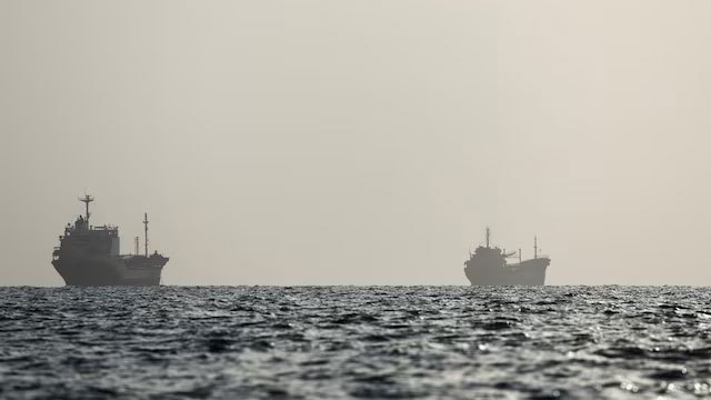 Oil jumps more than 1% after US strikes Iranian launchers on Larak Island