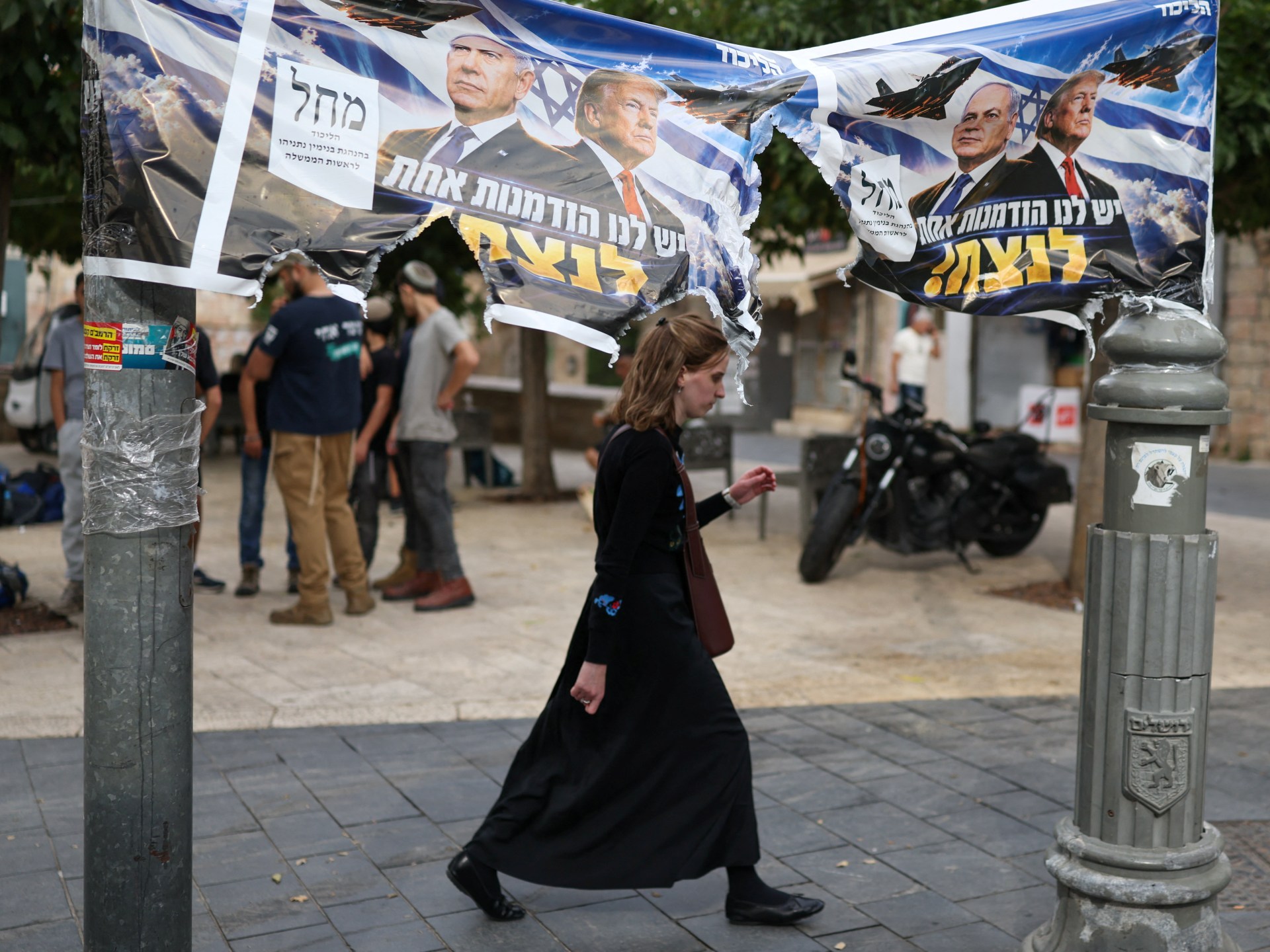 Israel's count closes with Netanyahu on 53, Eisenkot on 48 and Arab parties at a record 19