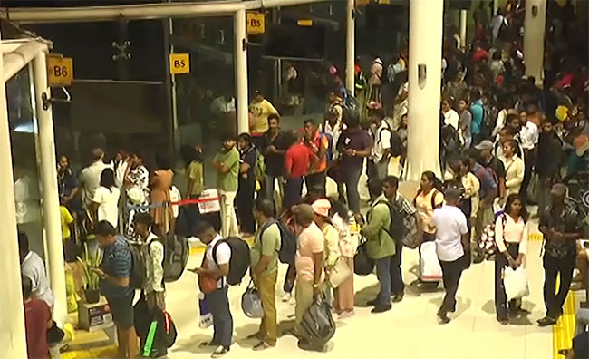 Thousands Crowd Makumbura as 1,500 Extra Buses Deployed for Avurudu Travel Rush