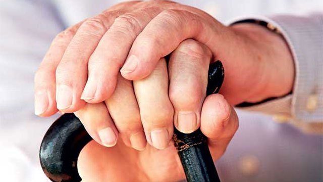Government reviewing requests to raise retirement age across professions