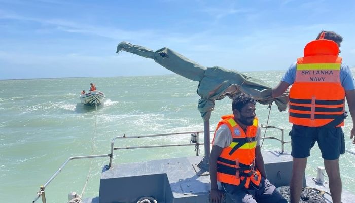 Navy rescues three fishermen and tows stranded trawler off Analaitivu
