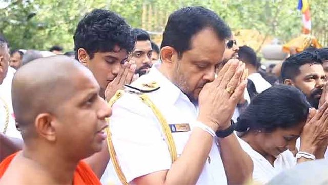 New Navy Commander pays homage at Anuradhapura sacred sites