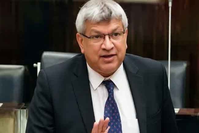 No-confidence motion against Justice Minister defeated 152-36