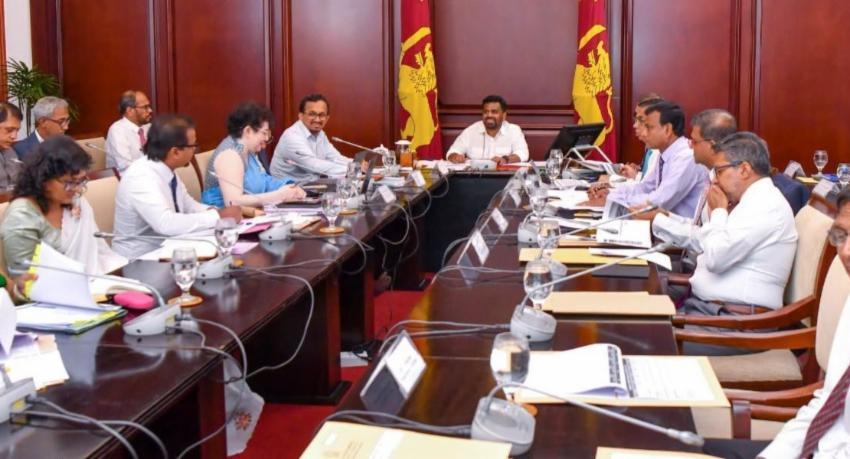 President reviews 2027 budget proposals for Industry Ministry, new industrial zones