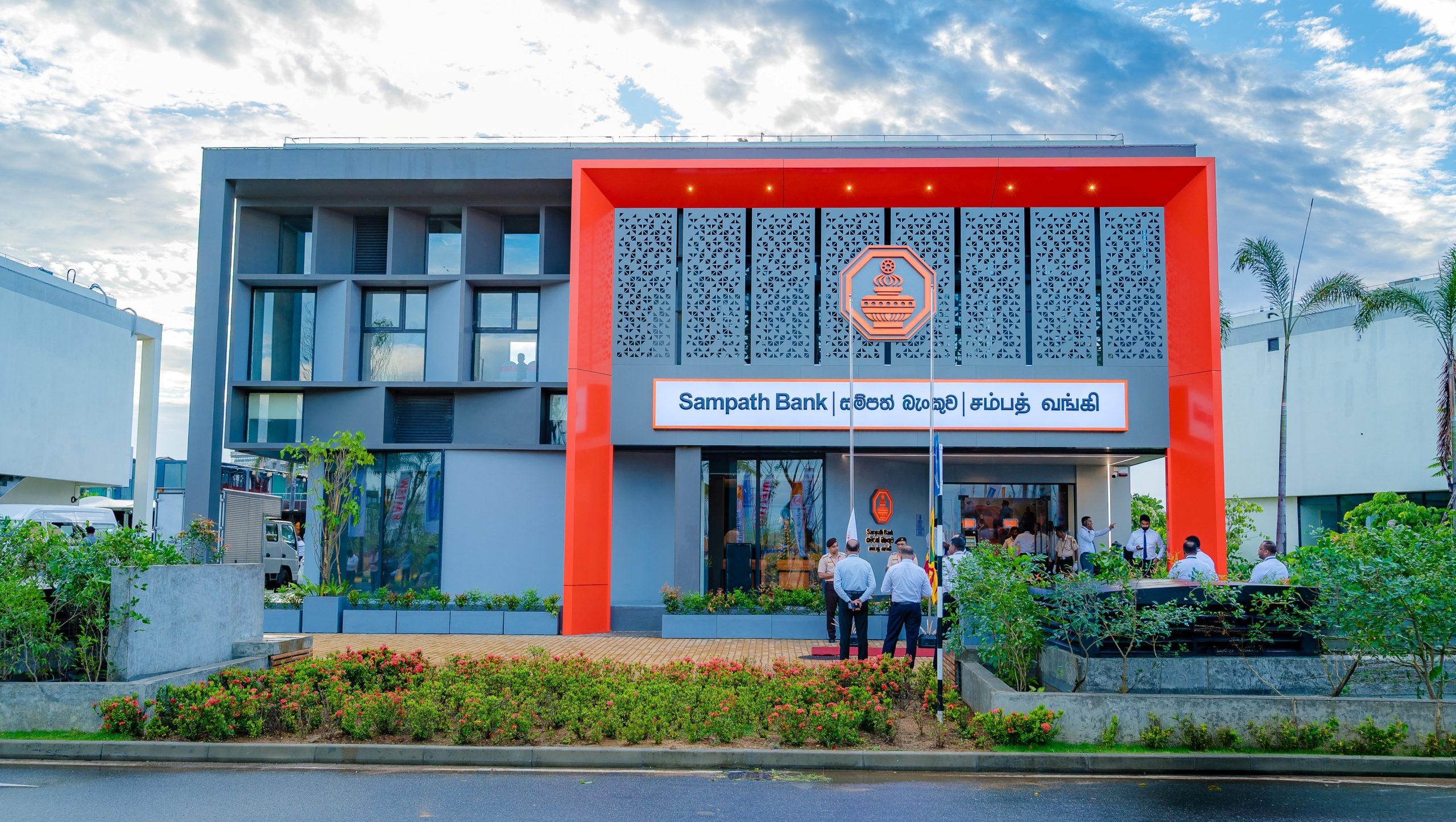 Sampath Bank opens Port City branch in first banking transaction inside SEZ