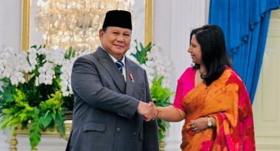 Sri Lanka's Ambassador presents credentials to Indonesian President Prabowo in Jakarta