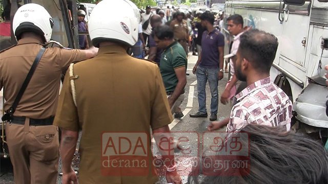 17 schoolchildren injured in school van–bus head-on collision on A9 at Katugastota