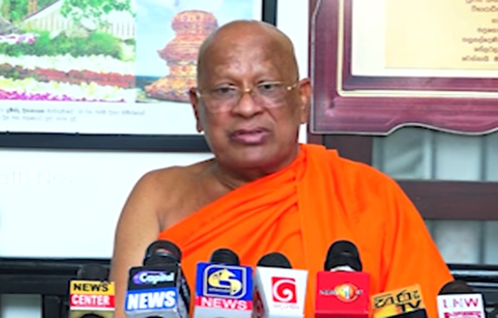 Thiniyawala Palitha Thera apologises for criticising Gotabaya travel ban, says he was unaware of court order