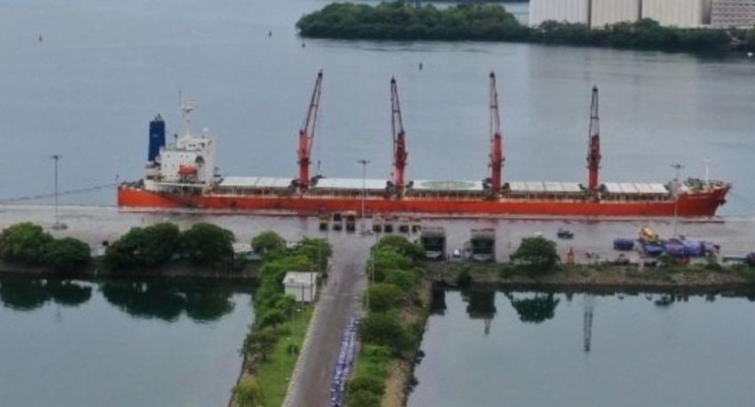 Trincomalee Port runs first-ever triple vessel operation, expects over Rs.300M in revenue