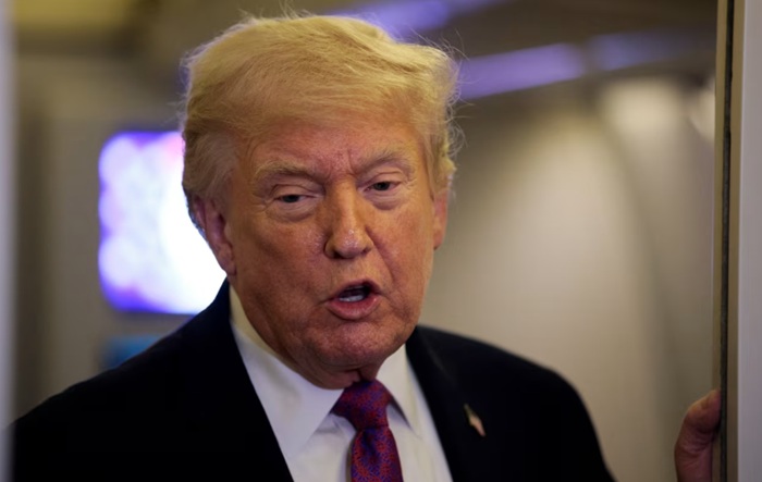 Trump cancels further Iran strikes after deal framework reached; naval blockade stays
