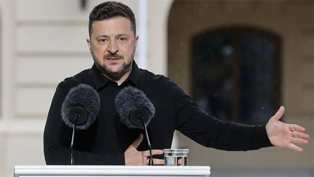 Zelensky proposes face-to-face talks with Putin in open letter as US focuses on Iran